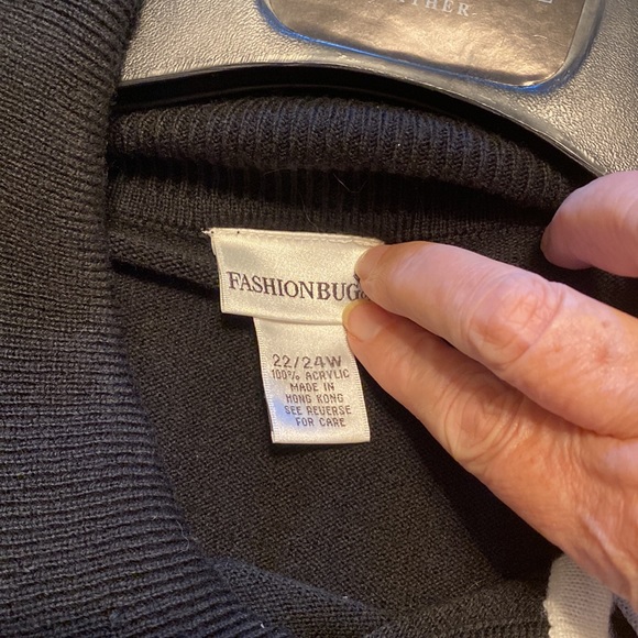 Women’s black sweater - Picture 4 of 5